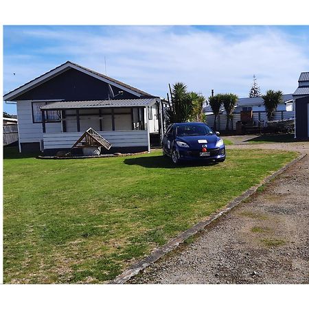 Anchors Away Villa Whanganui Exterior photo